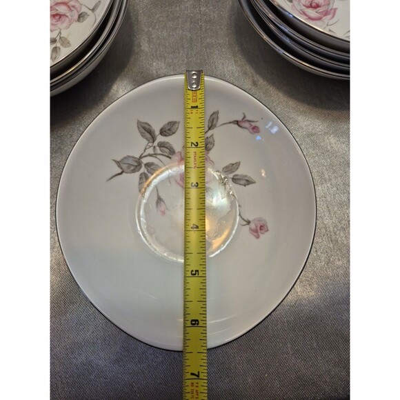 Three Castle China Garland Set Of 8 Dinner Bowls Pink Roses - Picture 6 of 7